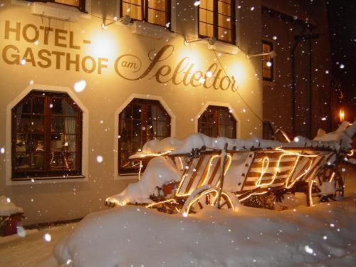 Hotel Gasthof Am Selteltor Wiesensteig Exterior photo